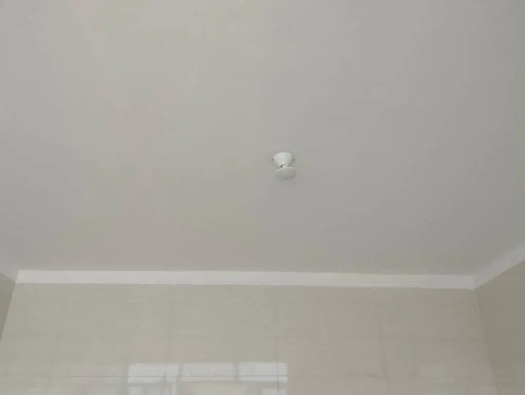 مغازه یا انباری|اجارهٔ مغازه و غرفه|ایلام, |دیوار