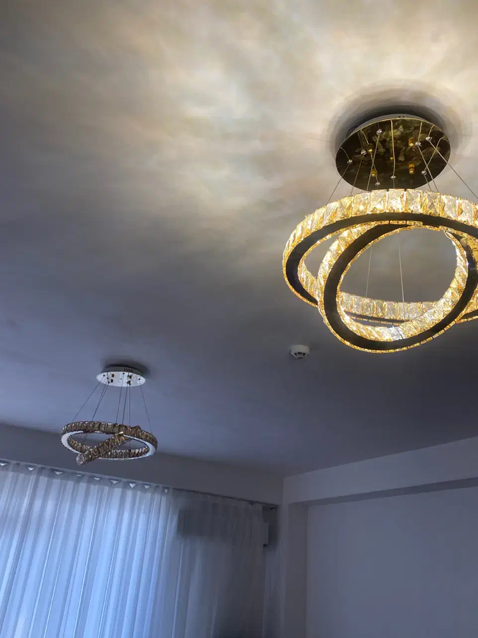 دو عدد لوستر سالم|لوستر و چراغ آویز|تبریز, |دیوار