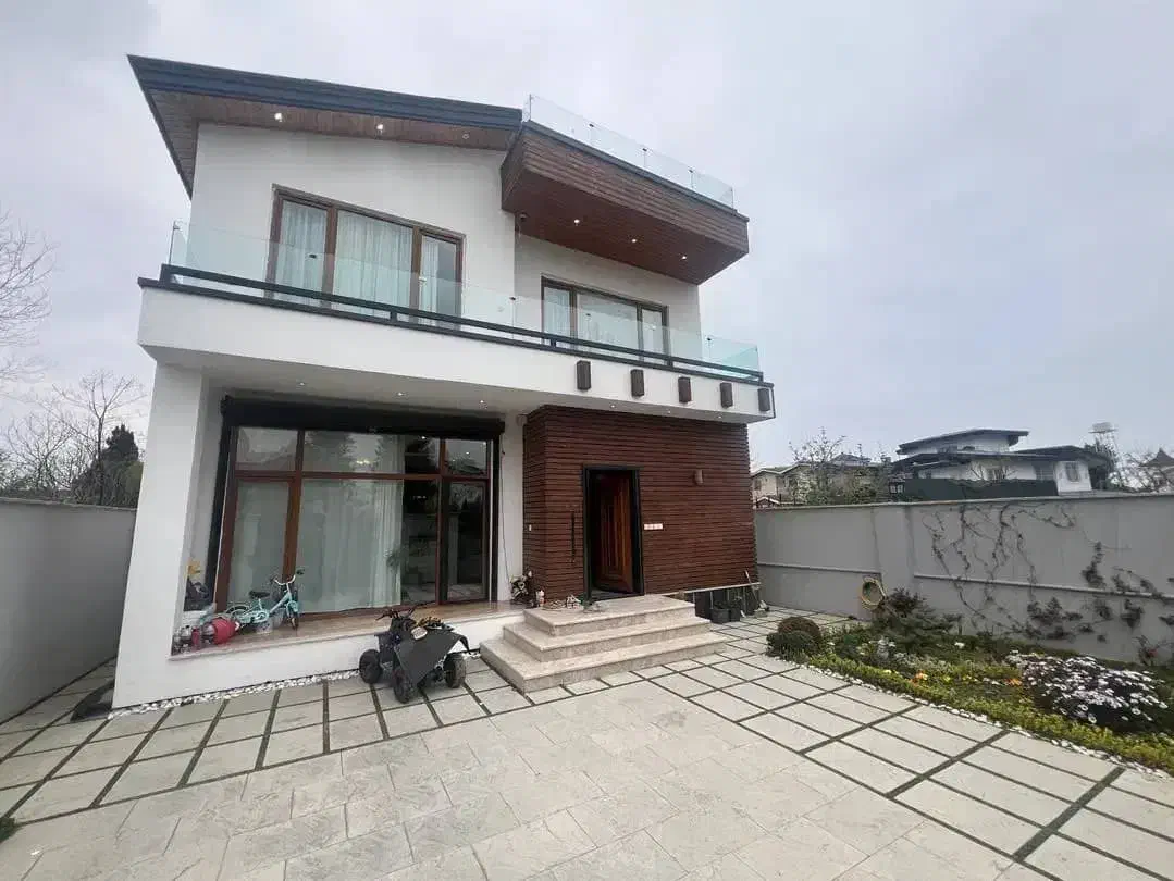 اجاره ویلا روفگاردنی نوساز۳۰۰ متری (خانم الهی)|اجارهٔ خانه و ویلا|رویان, |دیوار