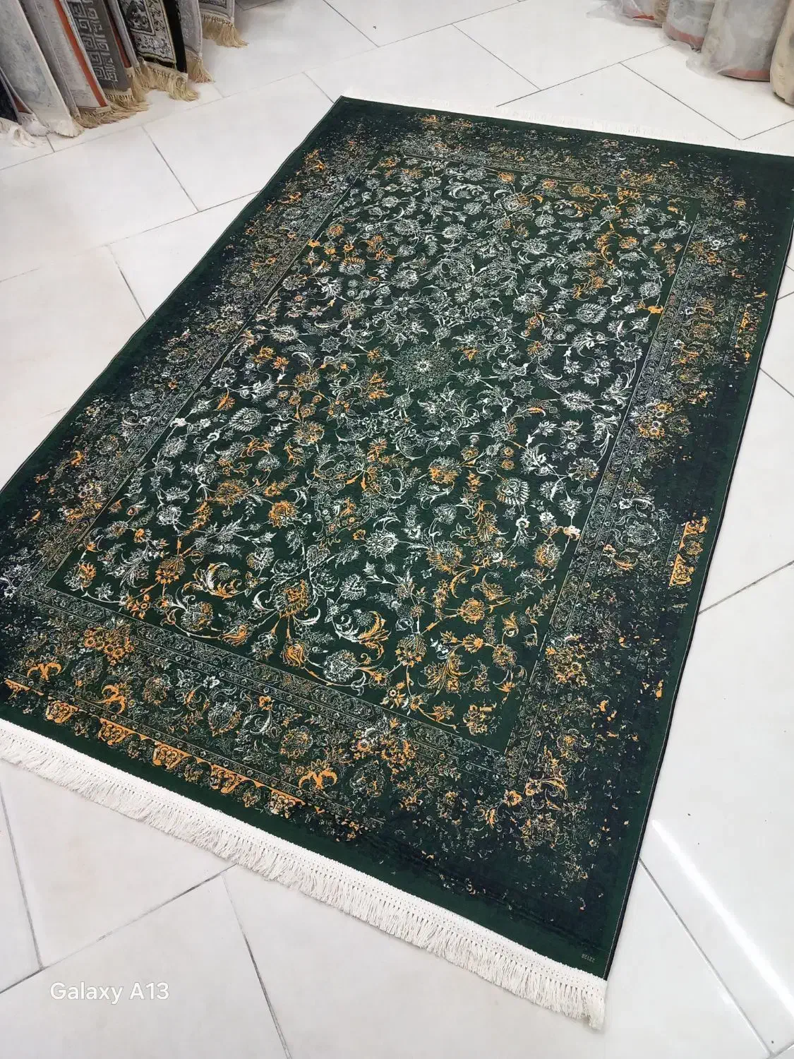 فرشینه یاس|فرش|رشت, دروازه لاکان|دیوار