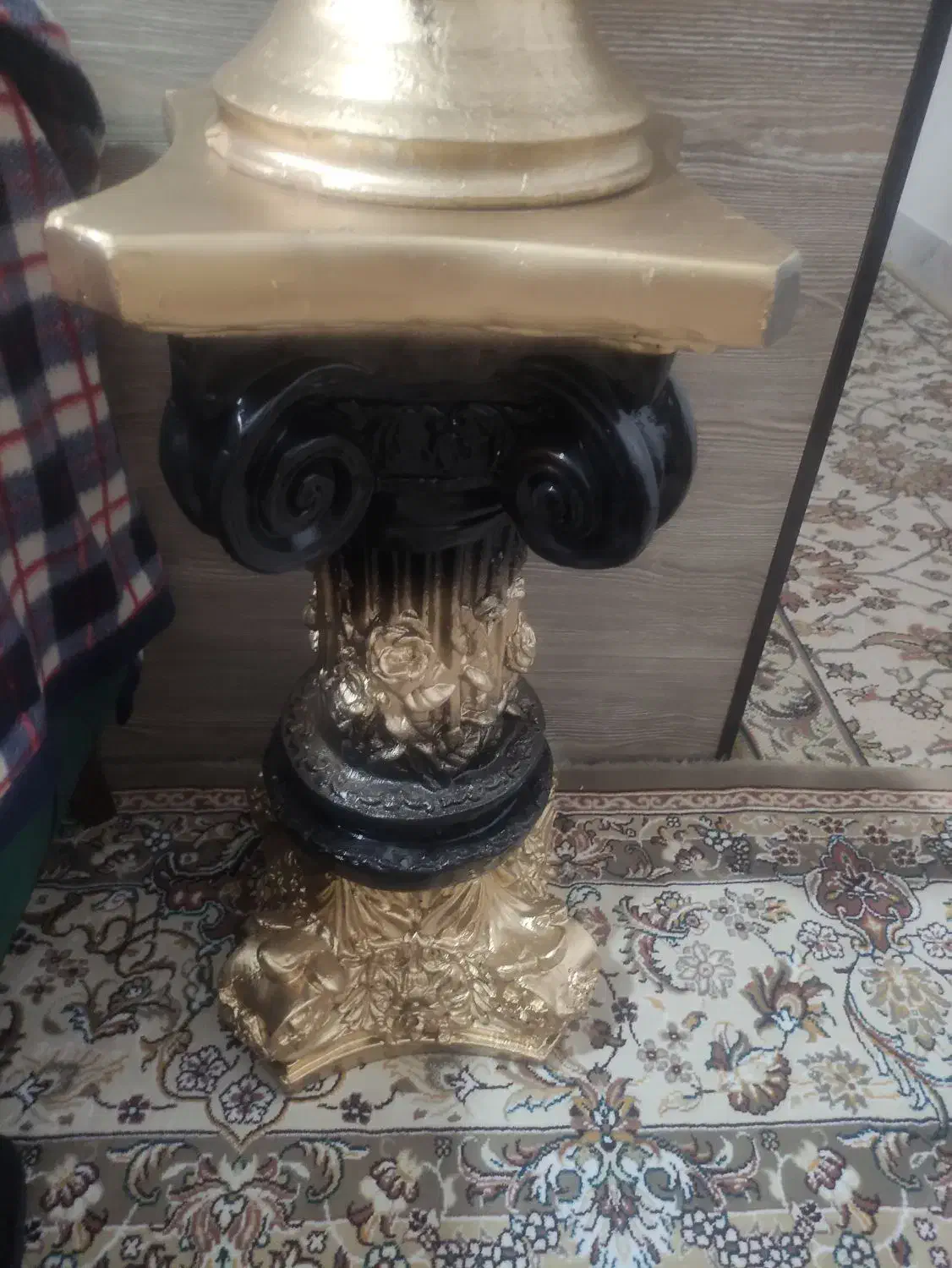 گلدان بزرگ کنار سالنی همراه باپایه وگل|صنایع دستی و سایر لوازم تزئینی|قم, کلهری|دیوار