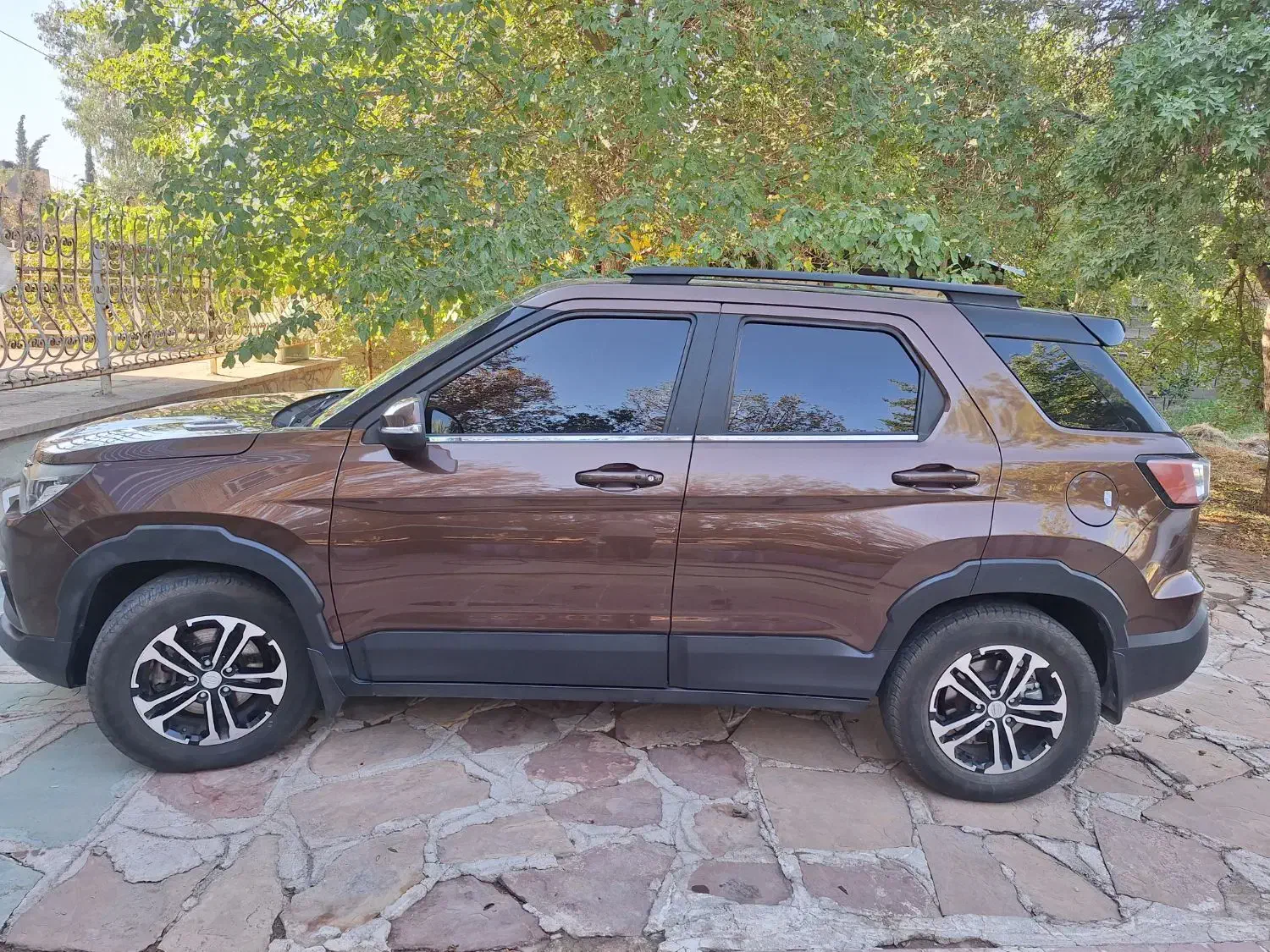 خودرو بیسو مدل ۹۸|خودرو سواری و وانت|شیراز, ملاصدرا|دیوار