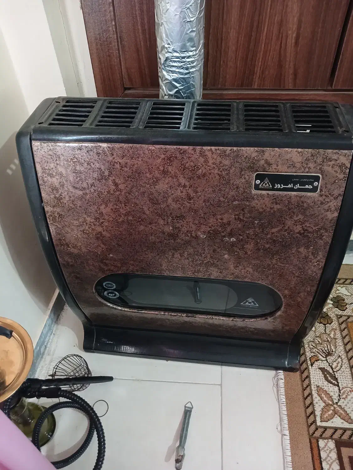 یک بخاری ۸هزار یک تخت یک نفره با تشک|بخاری، هیتر، شومینه|رشت, سلیمانداراب|دیوار