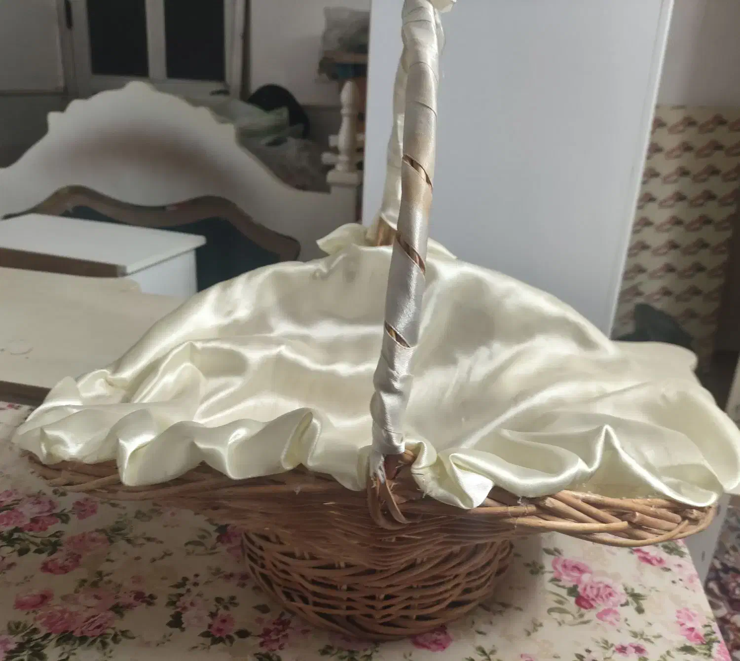 سبد حصیری|صنایع دستی و سایر لوازم تزئینی|قم, باغ کرباسی|دیوار