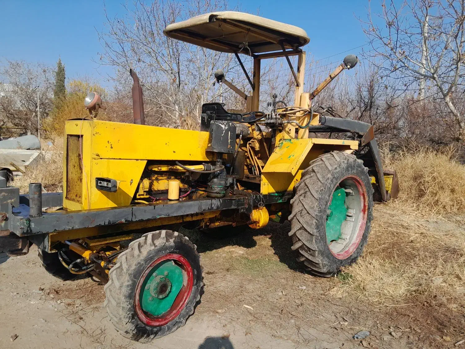 فروش تراکتور رومانی دارای بیل و چنگگ|خودرو سنگین|ارومیه, |دیوار