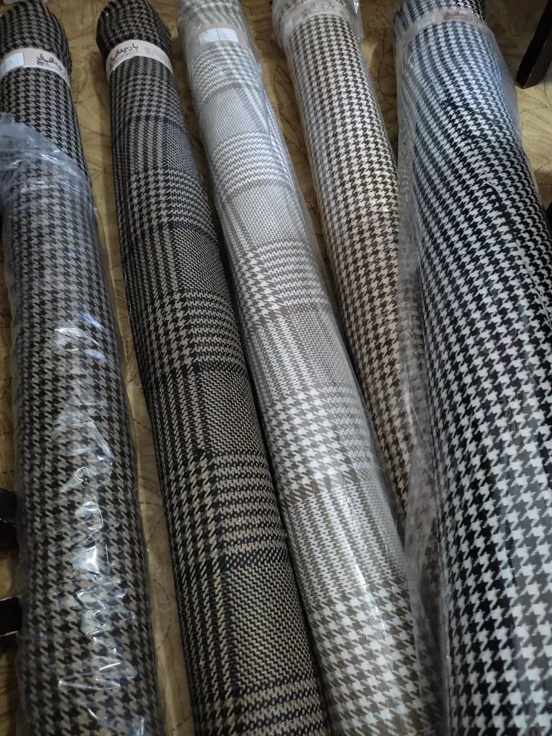 پارچه قواره ای زمستانی آوینی نارنج|لباس|بیرجند, |دیوار