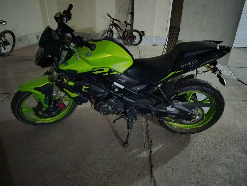 بنلی ۲۵۰cc|موتورسیکلت|کرمان, |دیوار