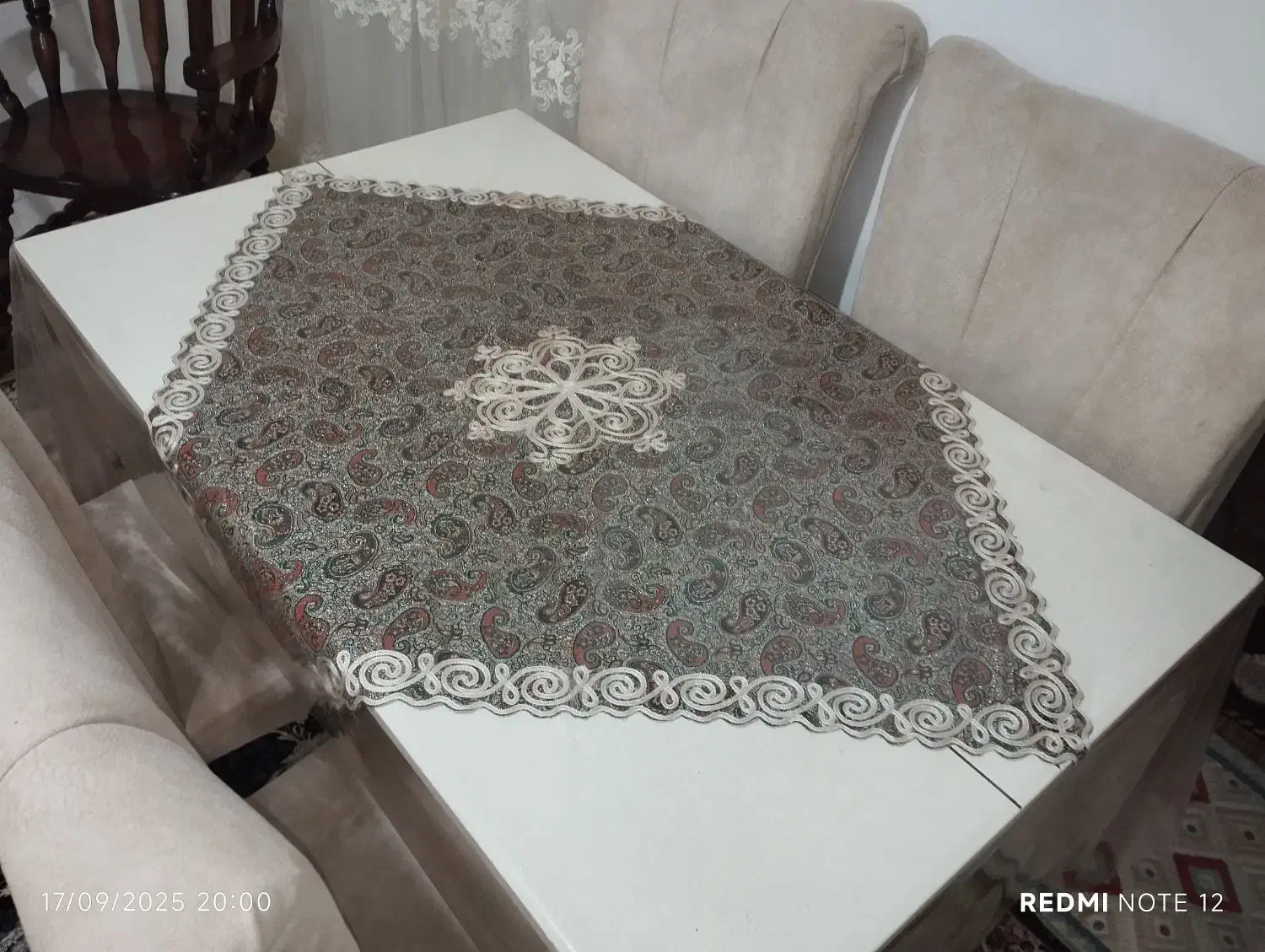 میز ناهار خوری ۴نفره فروش تا پایان امشب ۳ملیون|میز و صندلی غذاخوری|مشهد, شهرک شهید باهنر|دیوار