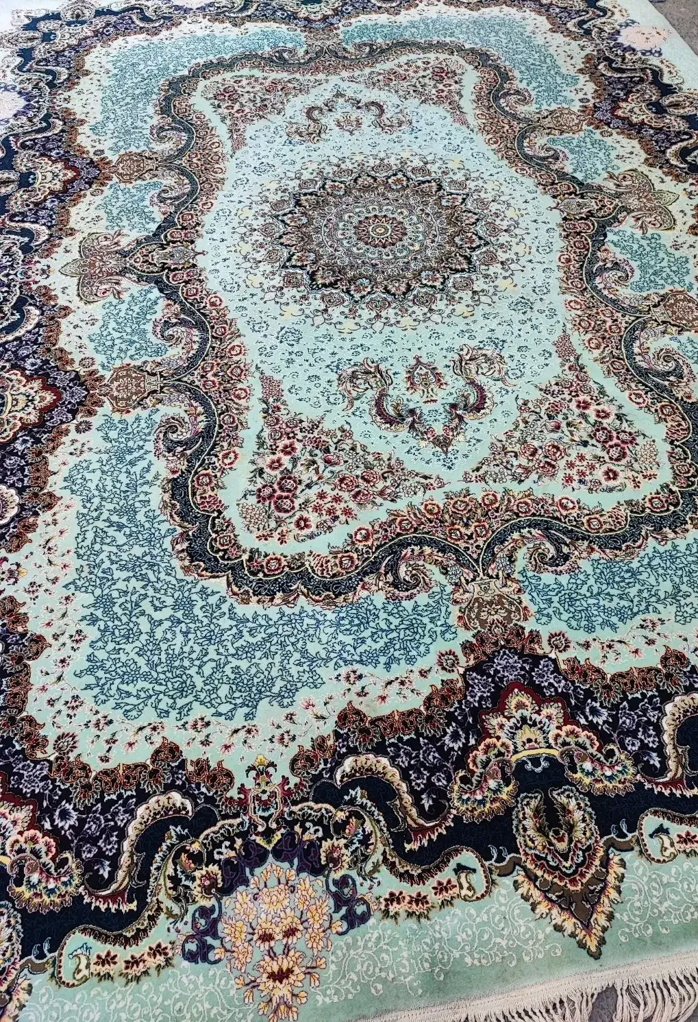 جفت فرش9متری700شانه تراکم2550درحدنواکریلیک|فرش|اصفهان, لاله|دیوار