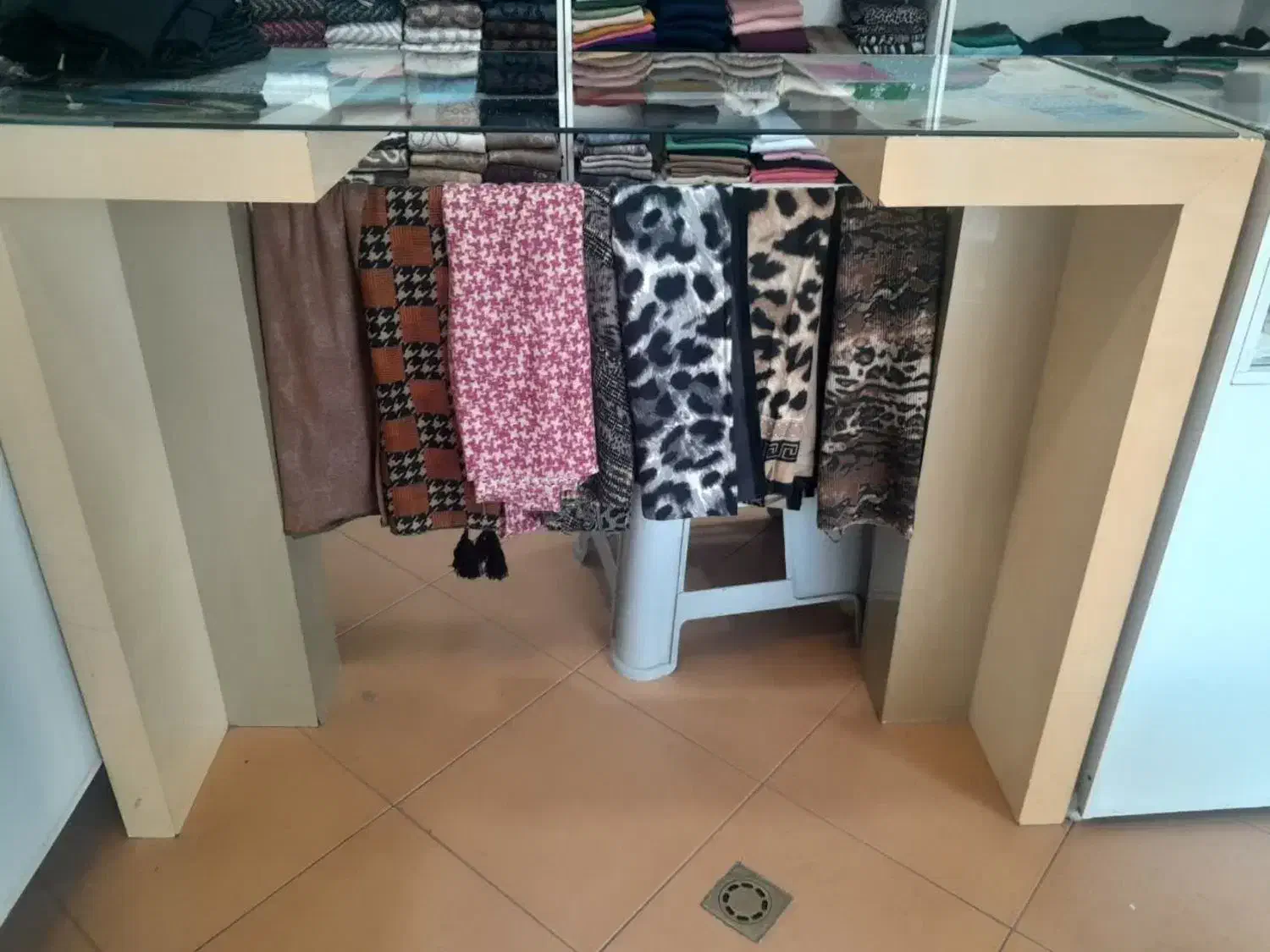 فروش میز مغازه|فروشگاه و مغازه|اصفهان, الهیه|دیوار