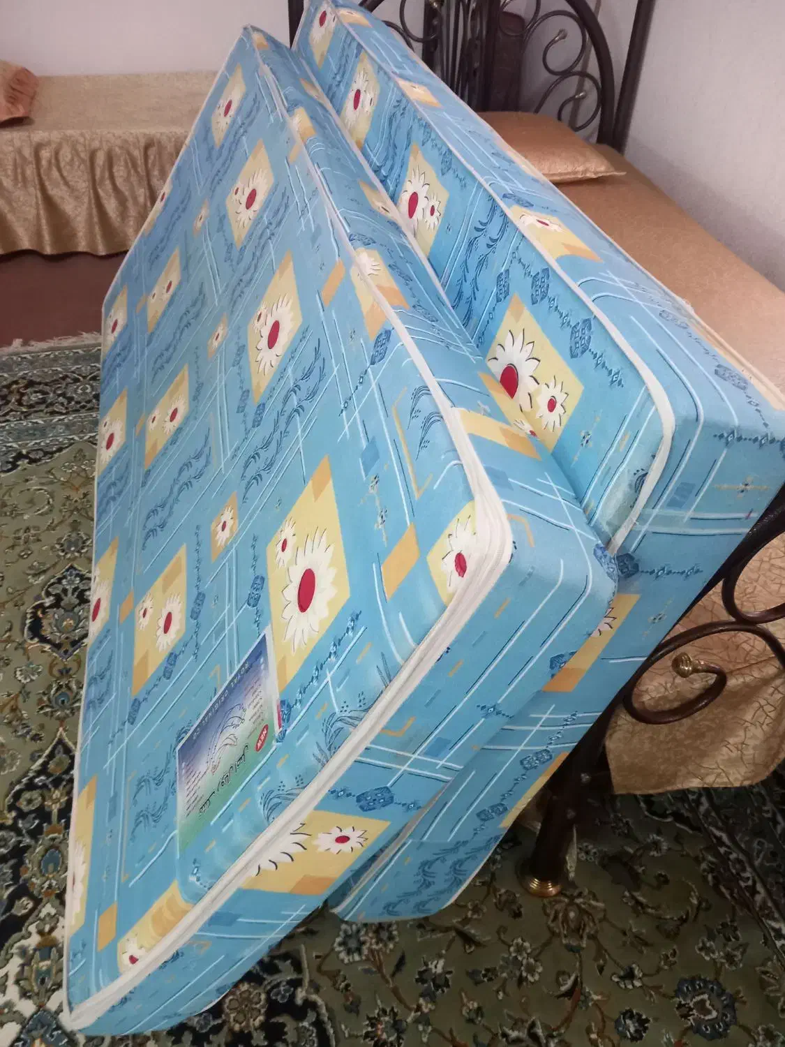 دو عدد تشک رویال یک نفره|تشک تختخواب|کلاردشت, |دیوار