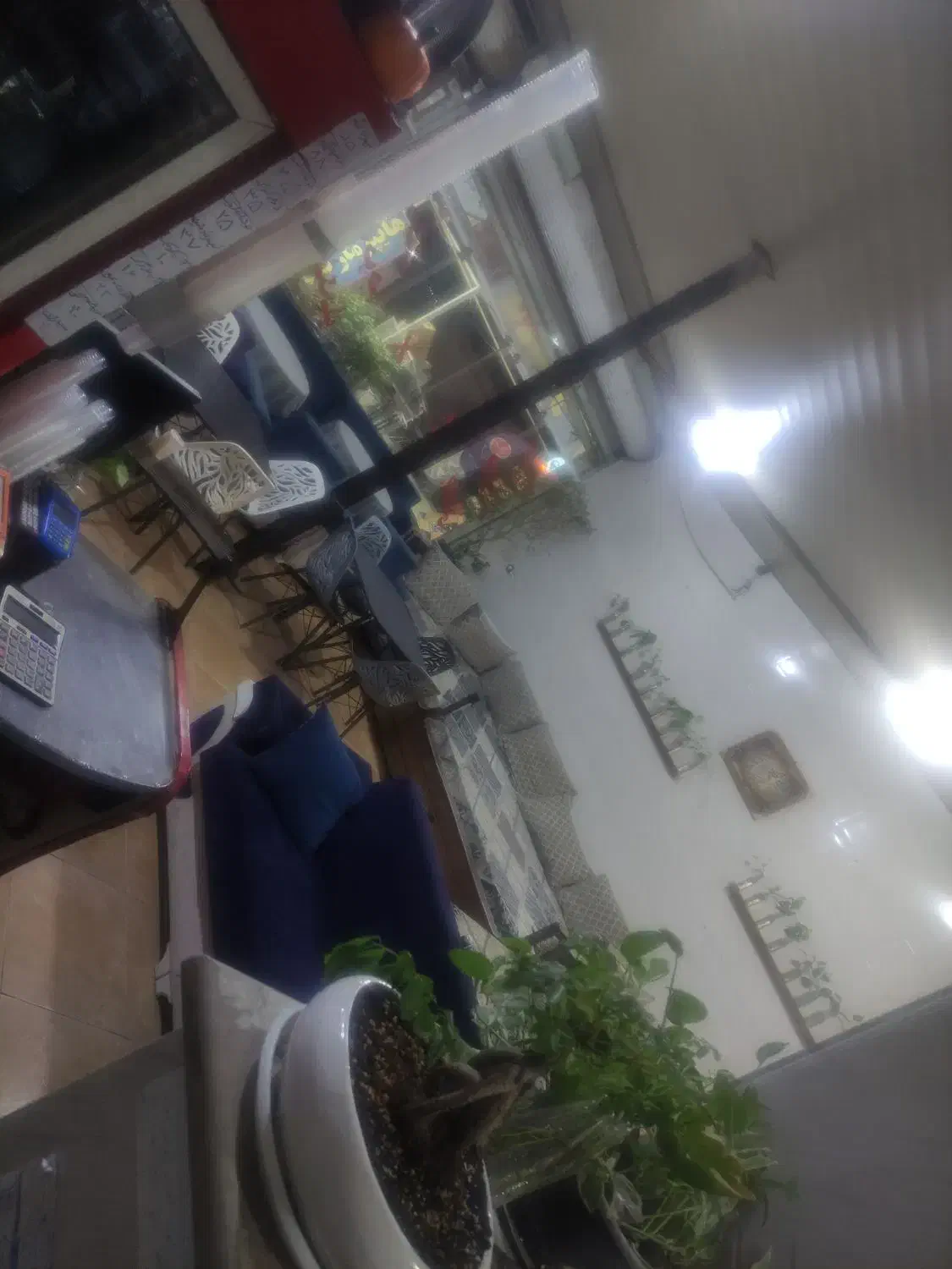 نیاز به کار کارگر ساده جهت کار در بیرون بر|استخدام خدمات فروشگاه و رستوران|شیراز, برمشور علیا|دیوار