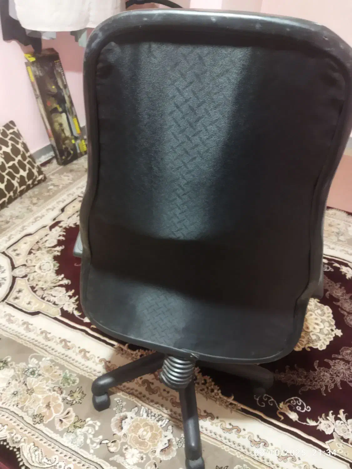 صندلی چرخدار|صندلی و نیمکت|قیدار, |دیوار