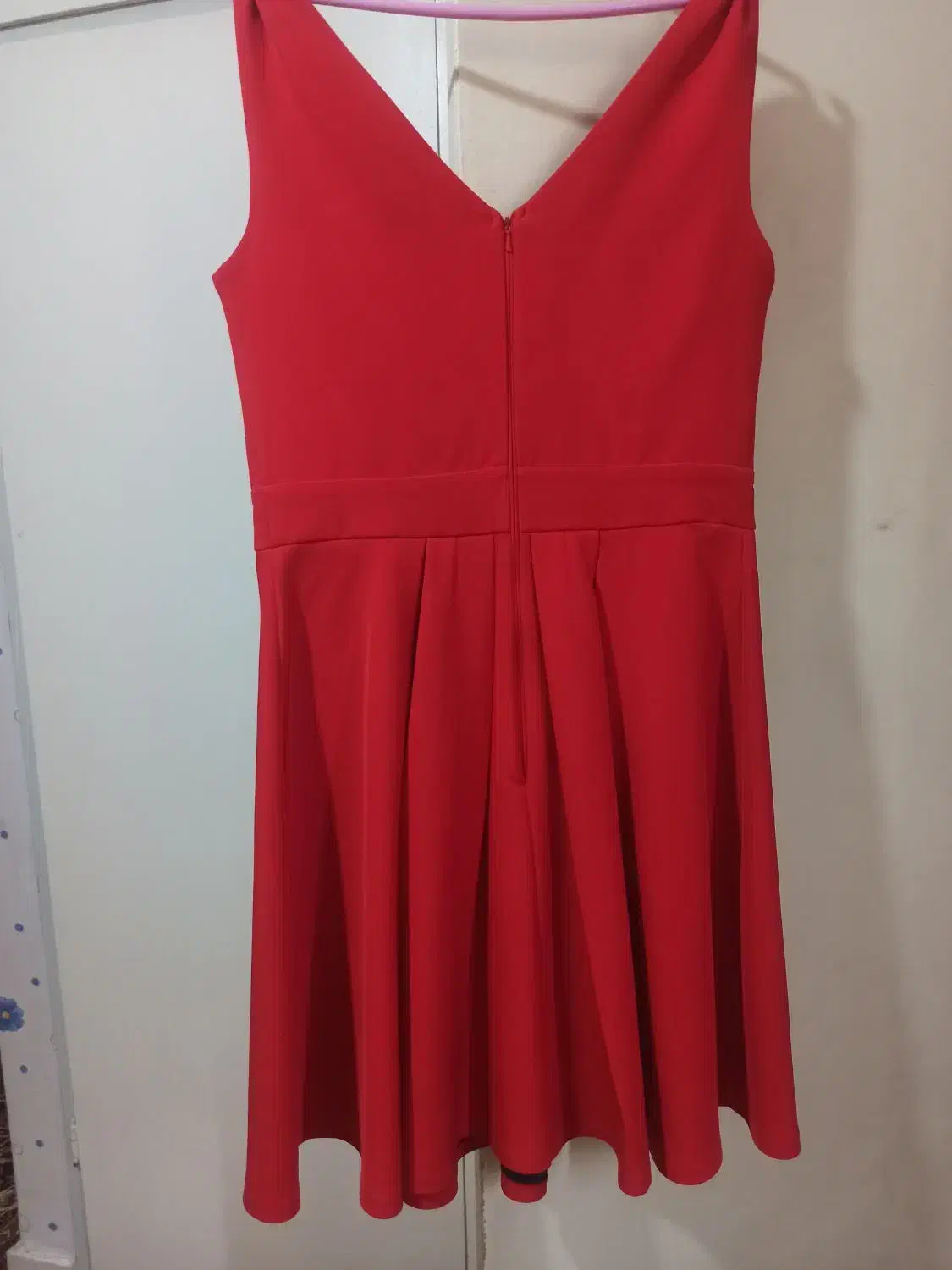 لباس مجلسی|لباس|قدس, شهر‌قدس|دیوار