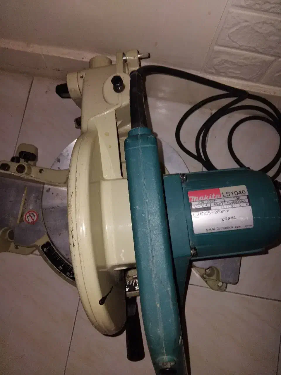 اره فارسی بُر ماکیتا اصل|ابزارآلات|پرند, فاز ۰|دیوار