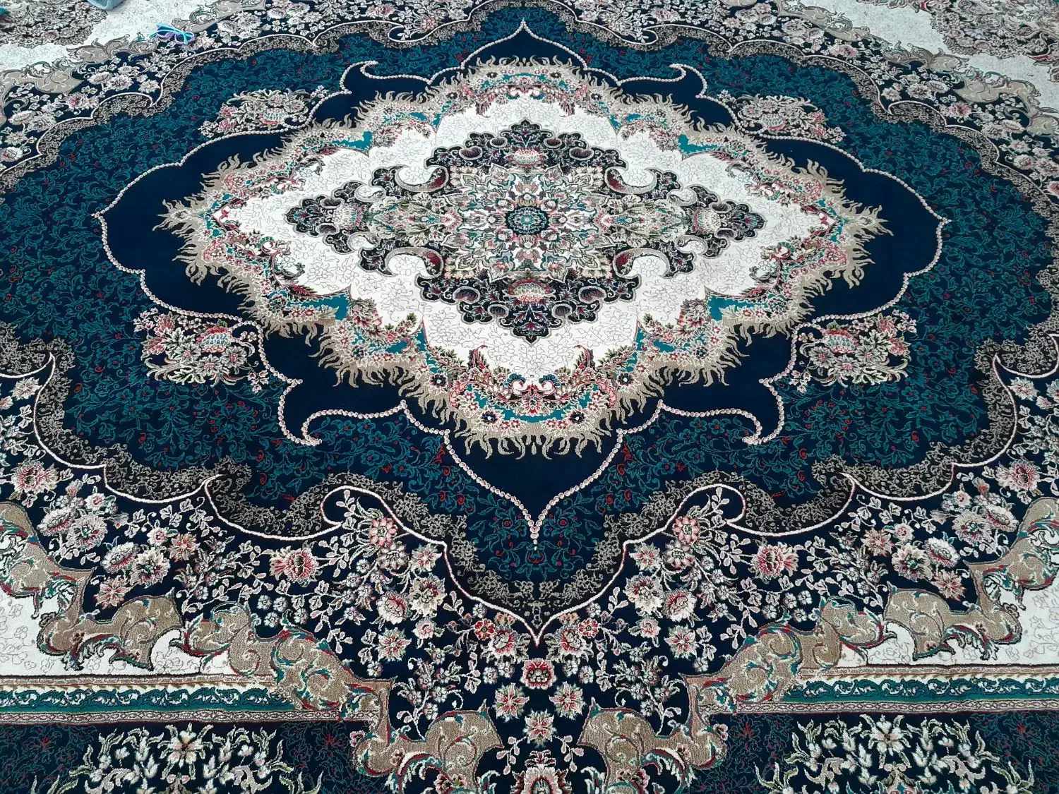 یک تخته فرش سرمه ای ۱۲ متری|فرش|اسدآباد, |دیوار