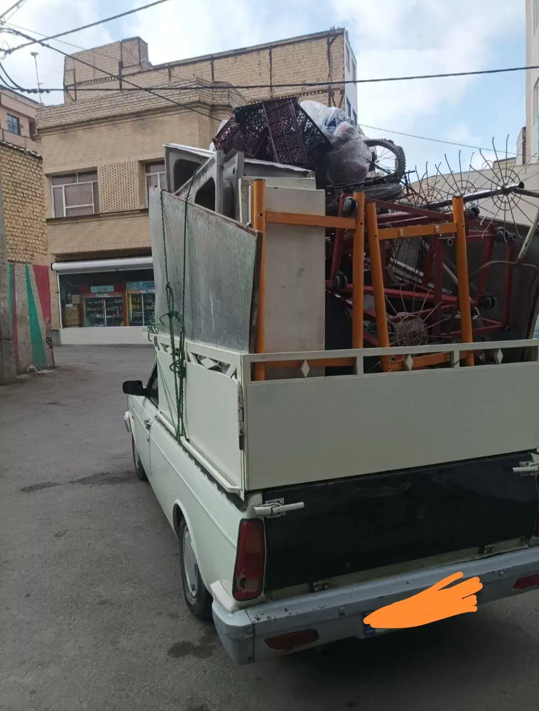 خرید ضایعات درب منزل همه جوره آهن فلزی کارتون کتاب|عمدهفروشی|رشت, لاکانی|دیوار