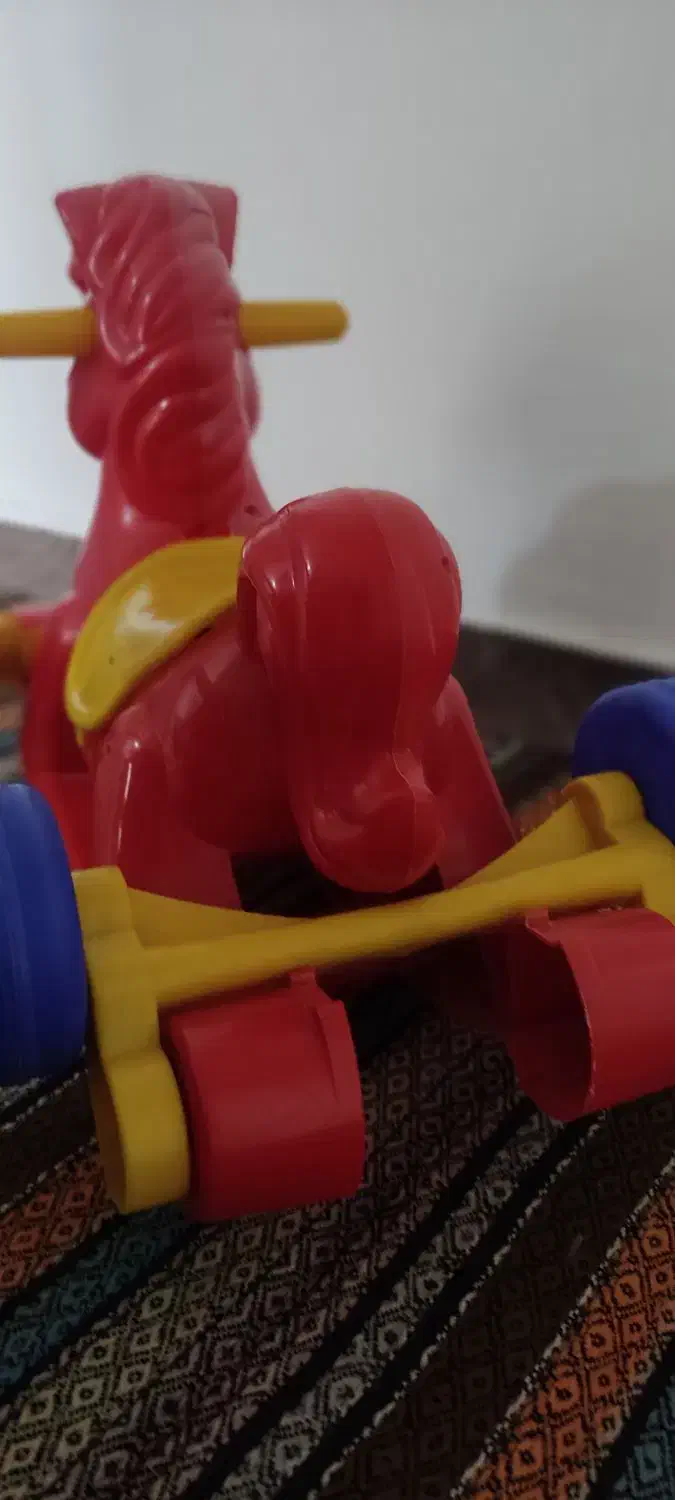 کالسکه اسباب بازی وراکر اسب|اسباببازی|بندر انزلی, میان پشته|دیوار