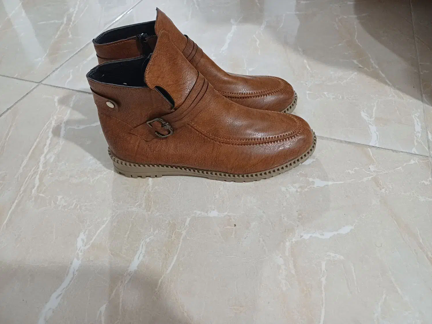 نیم بوت زنانه|کیف، کفش، کمربند|کنگاور, |دیوار