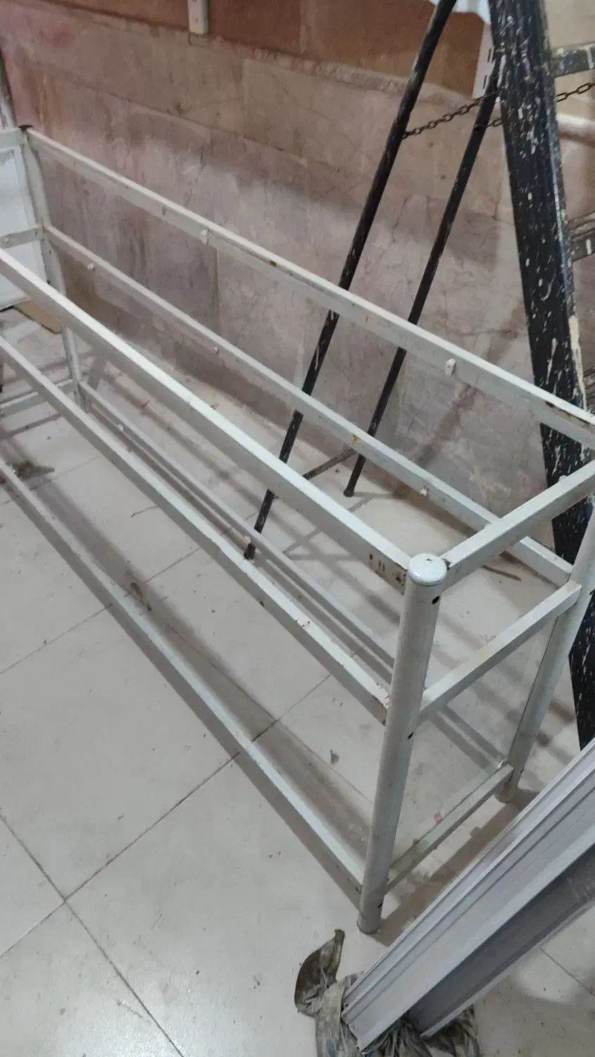 ویترین فلزی تمیز|بوفه، ویترین، کنسول|مشهد, شهرک رازی (شهرک غرب)|دیوار