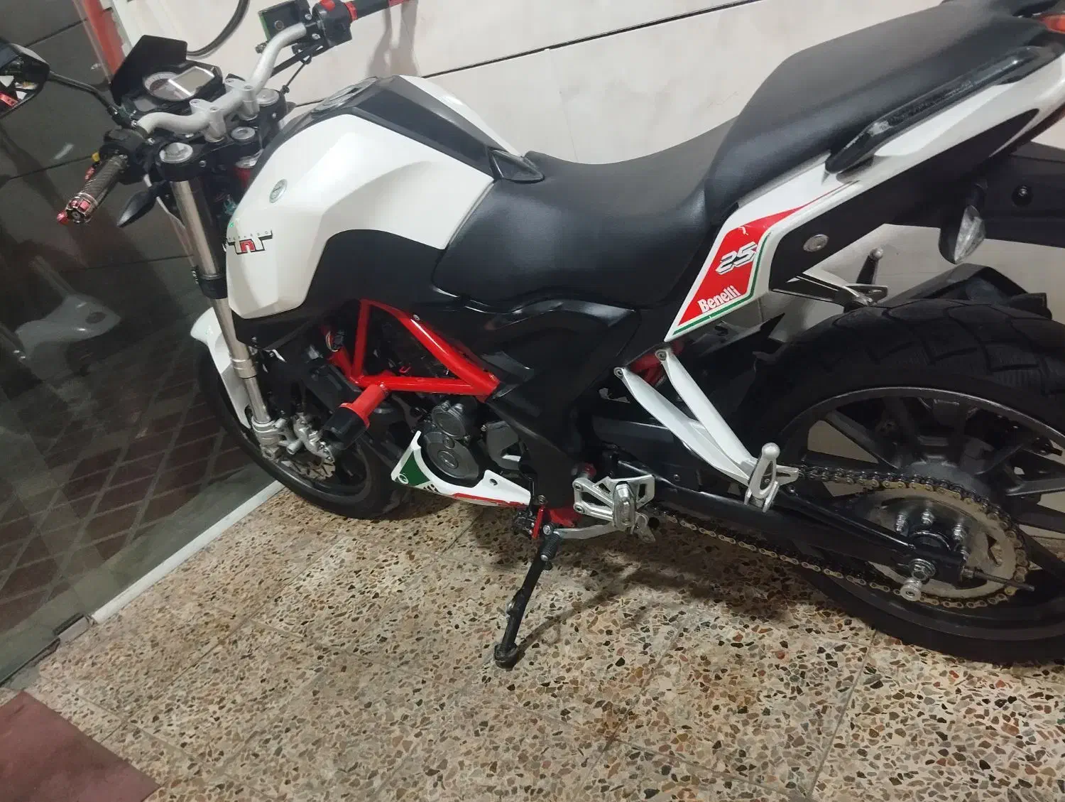 بنلی ۲۵۰ سری اول|موتورسیکلت|دورود, |دیوار