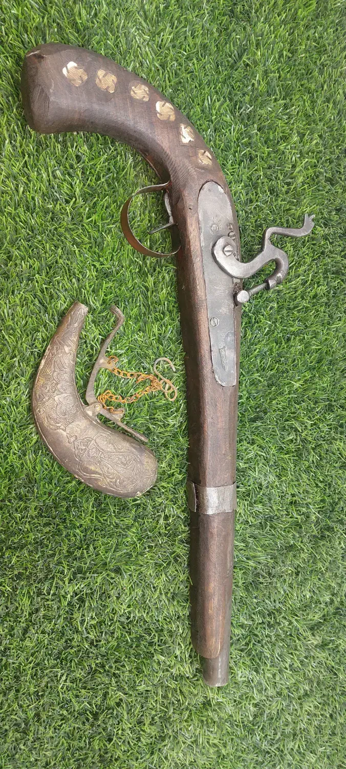 فروش انواع برنز وبرنج|مجسمه، تندیس، ماکت|ساوه, |دیوار