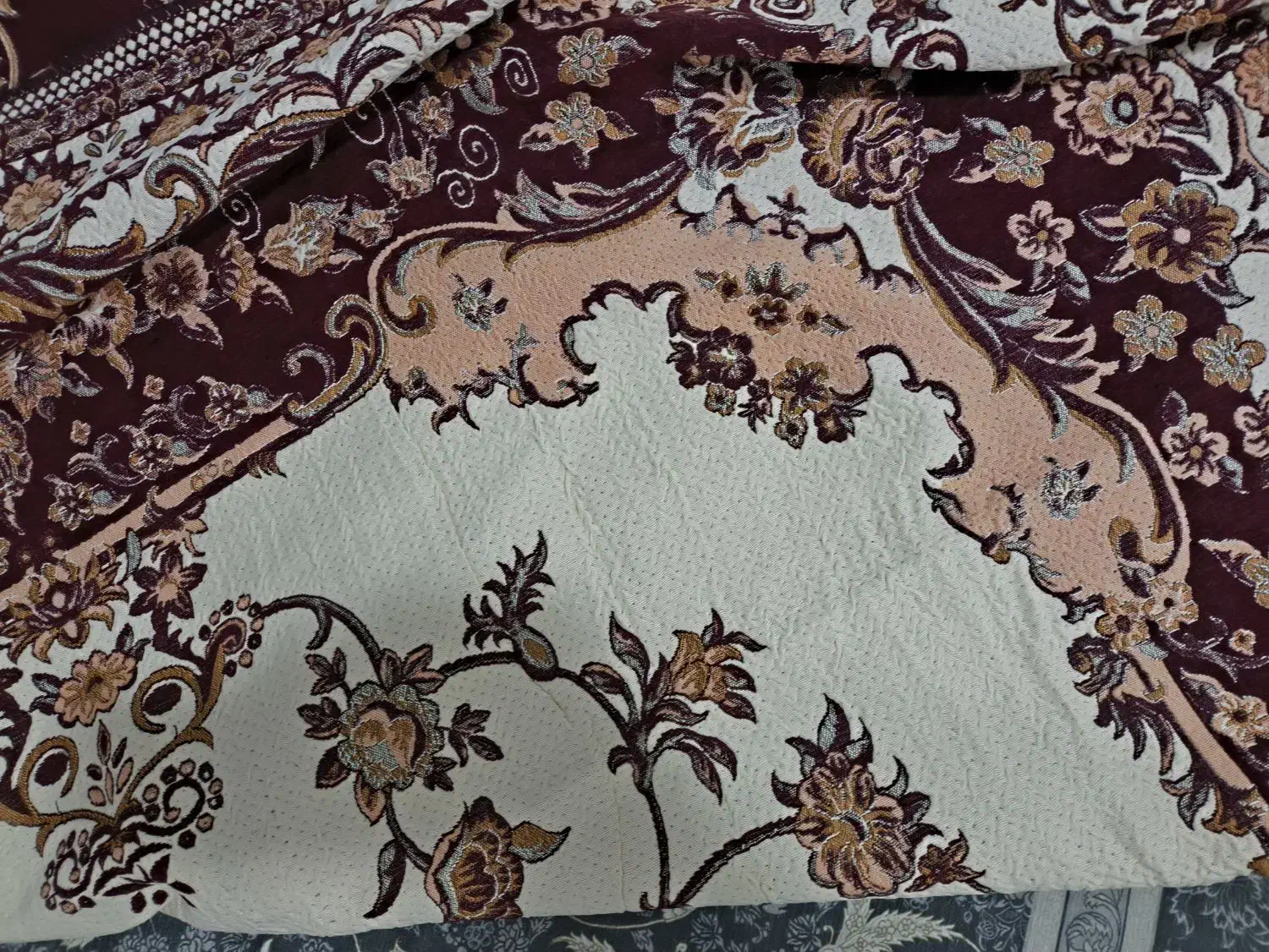 تعدادی رو تختی ،روفرشی ،وزیر سفره ای ولحاف کرسی|سرویس روتختی|چهاردانگه (تهران), |دیوار