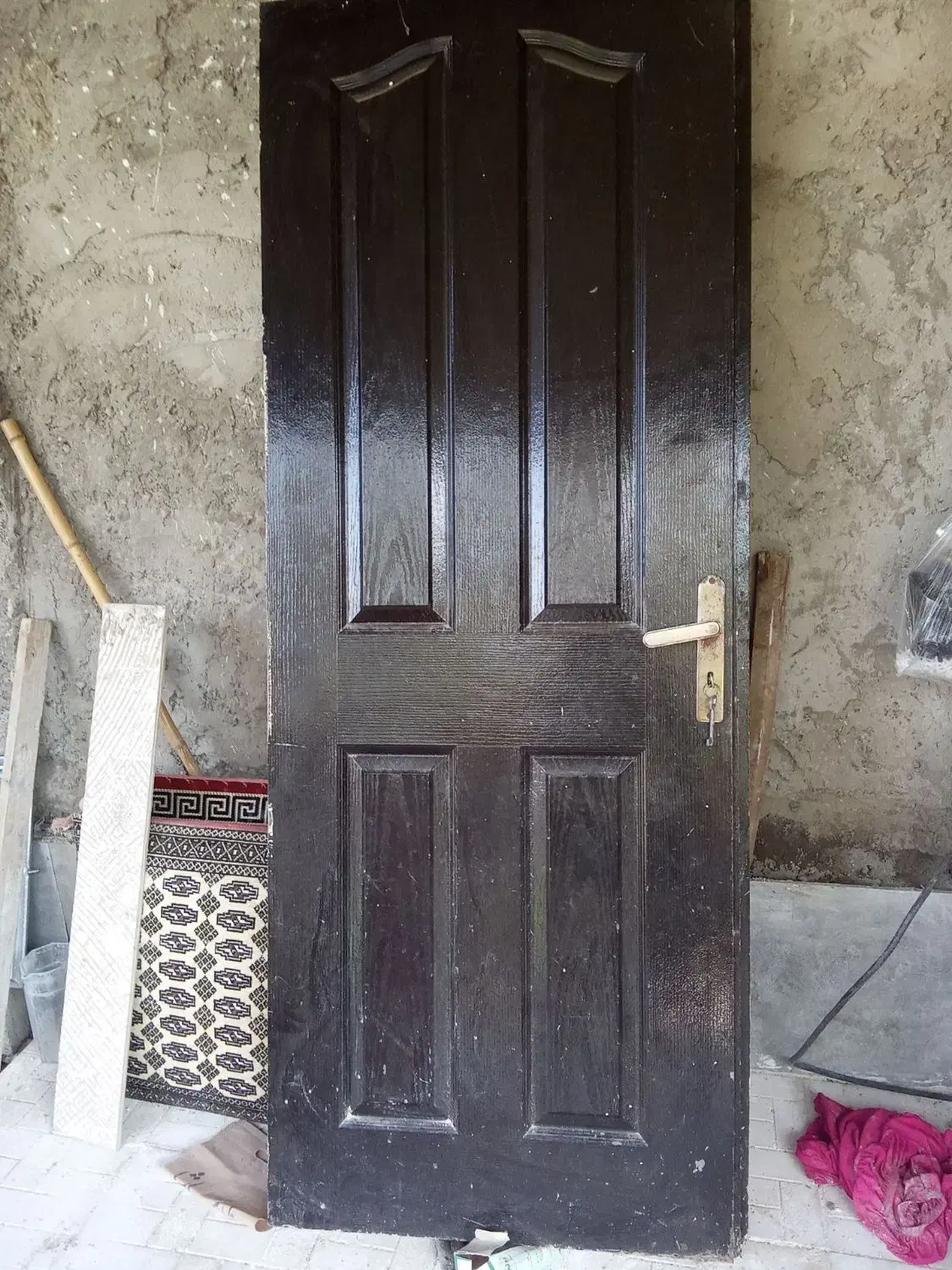 فروش درب ورودی کاملا سالم|مصالح و تجهیزات ساختمان|لاهیجان, امیرشهید|دیوار