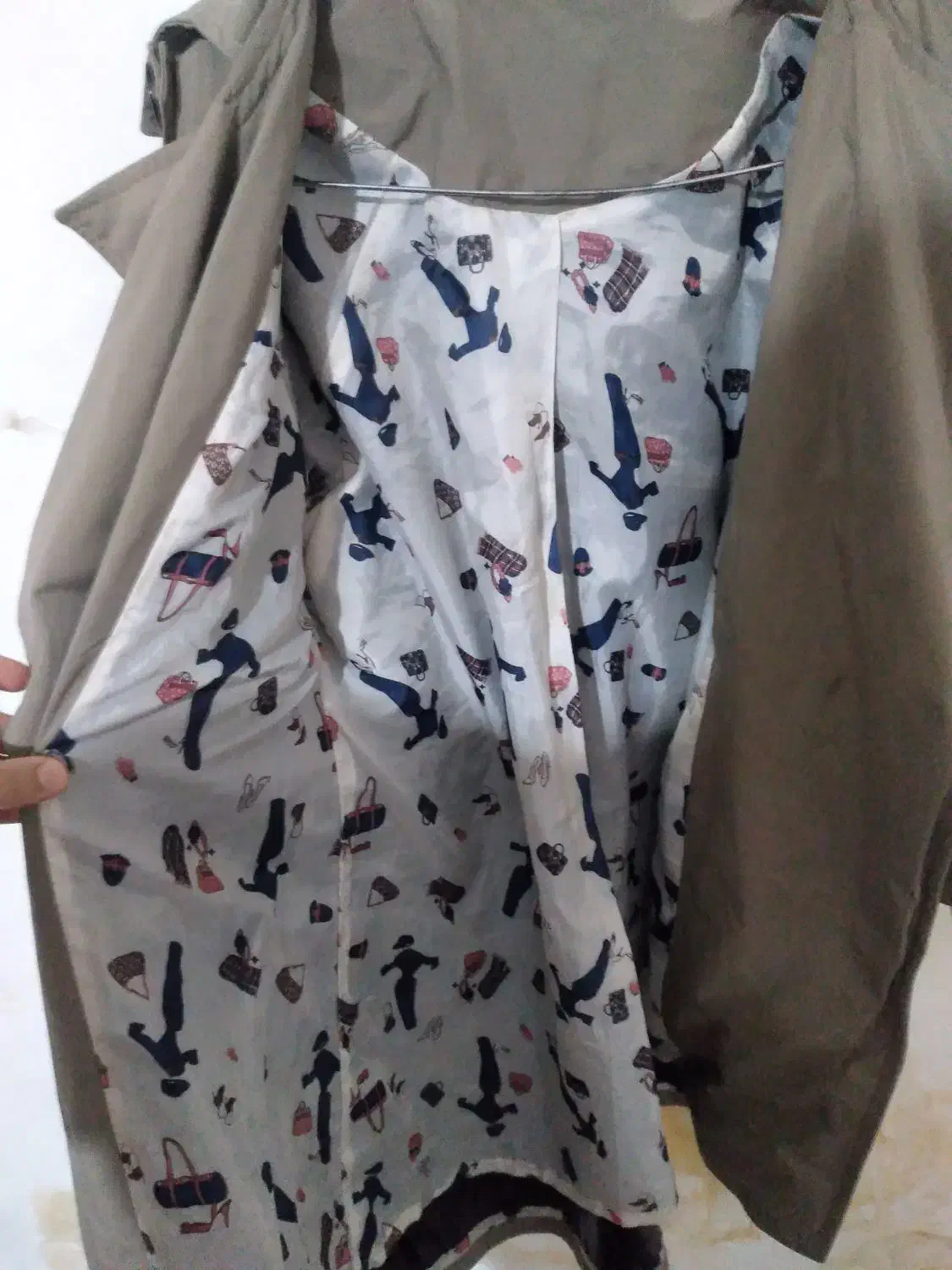 بارونی نو و کاملا سالم|لباس|ملایر, |دیوار