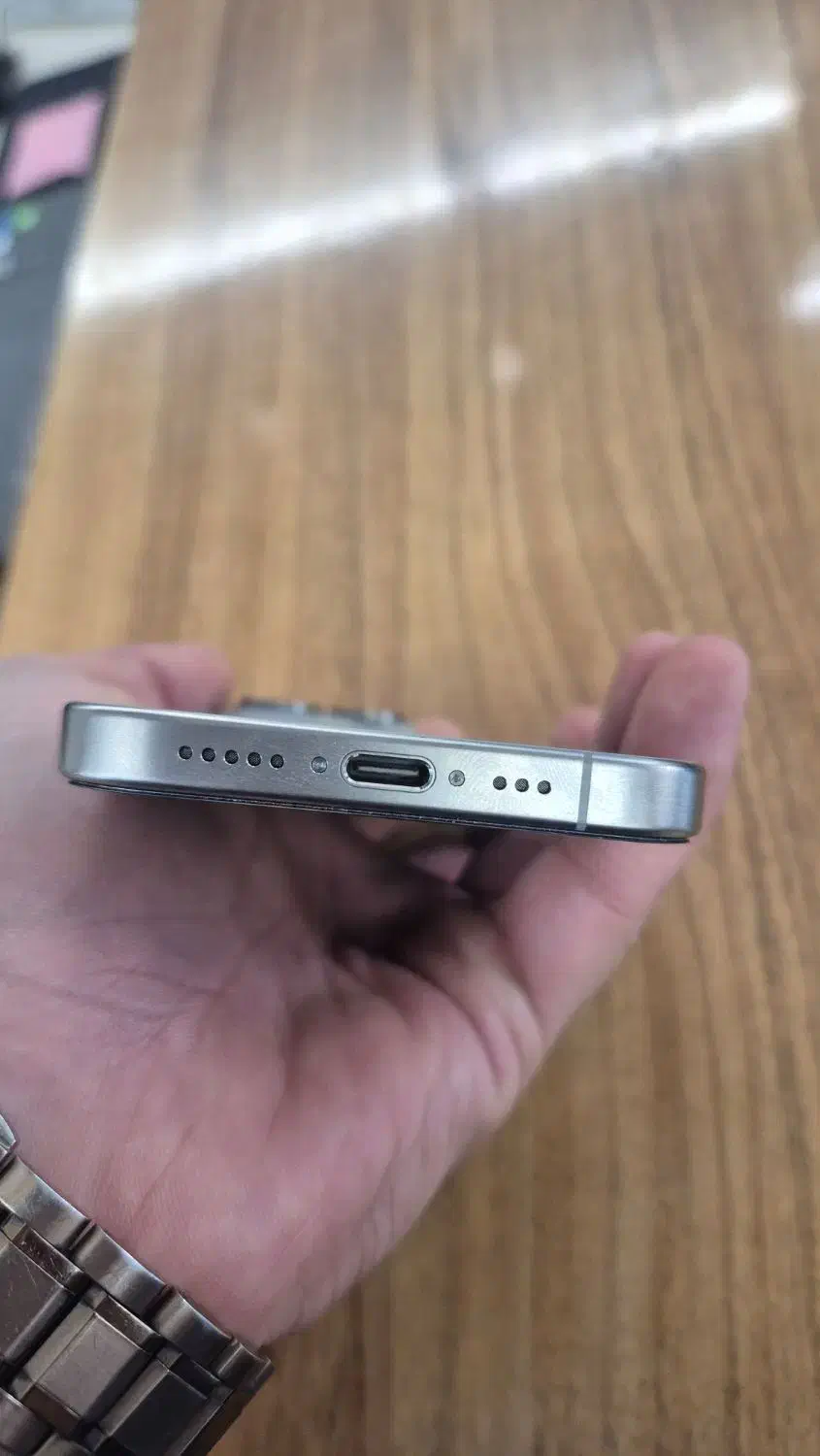 آیفون 15 پرو نایاب با باتری 100٪ بدون نقطه|موبایل|بیرجند, |دیوار