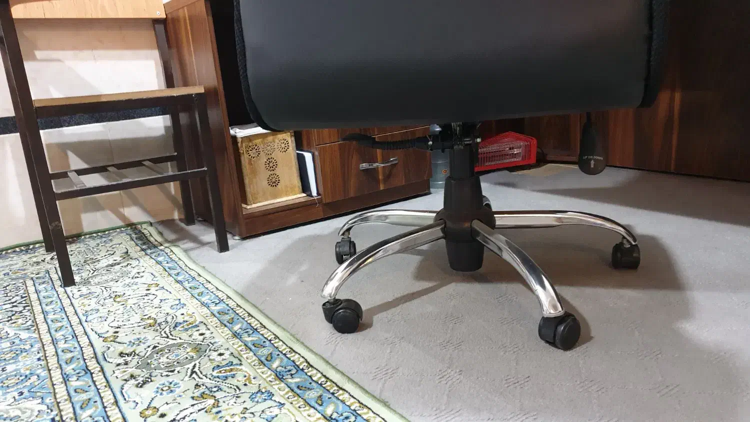 صندلی مدیریتی اداری کارمندی|صندلی و نیمکت|مریوان, |دیوار