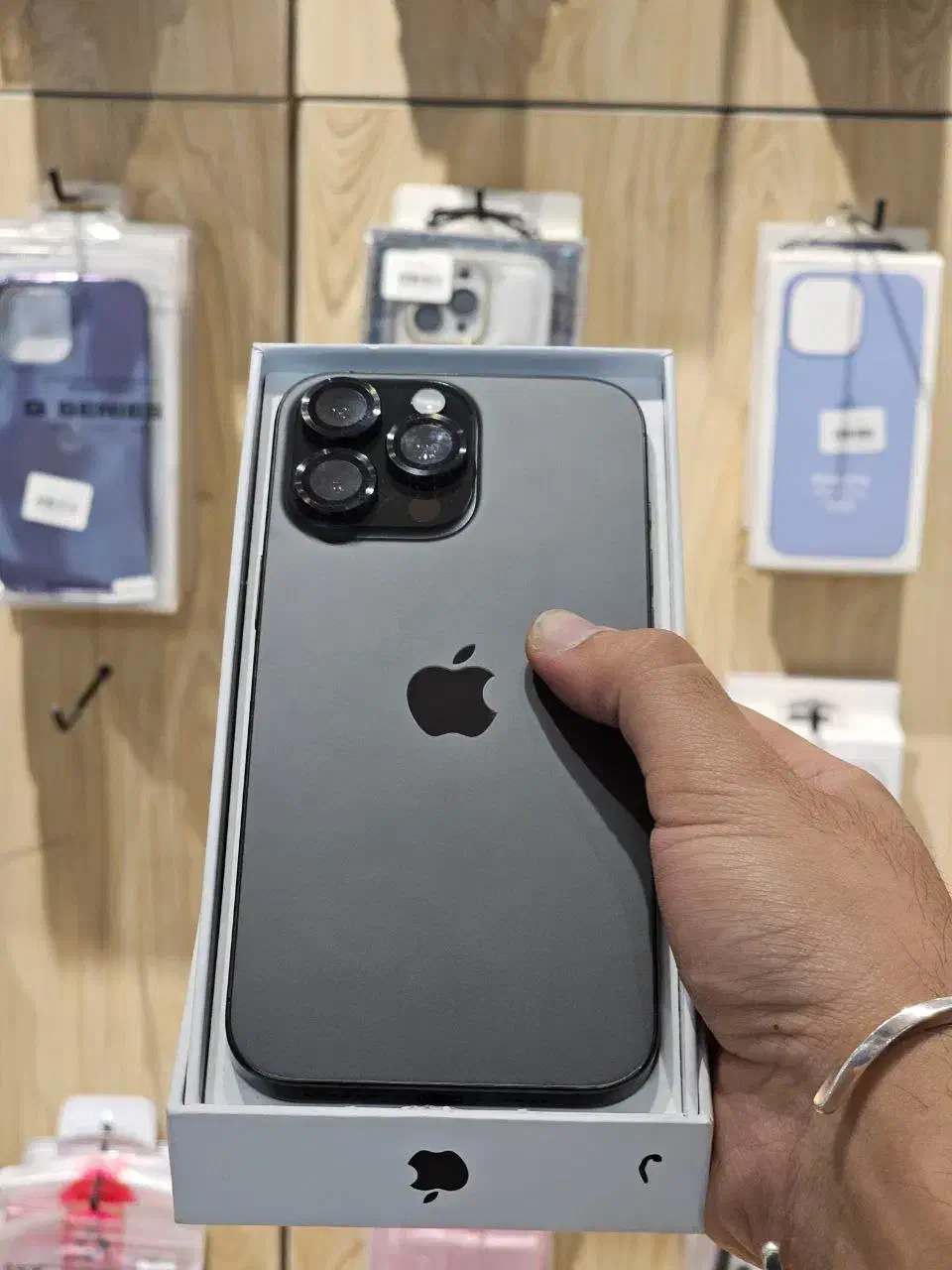 ایفون 16 پرو مکس IPHONE 16 PROMAX باطری 100|موبایل|تهران, گیشا|دیوار