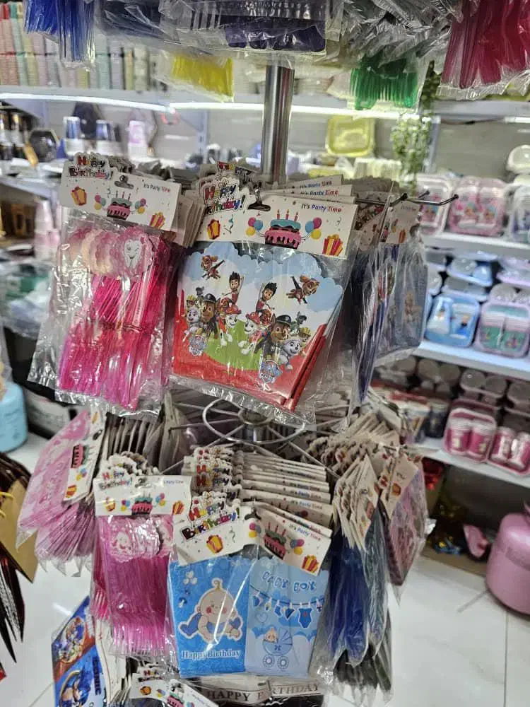 عدد بادکنکی|اسباببازی بچه|رشت, گلسار|دیوار