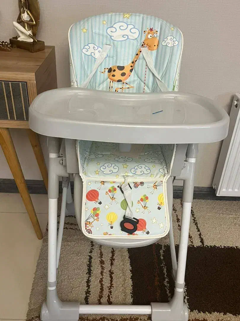 صندلی غذا کاملا نو|اسباب و اثاث بچه|شیراز, شهرک گلستان شمالی|دیوار