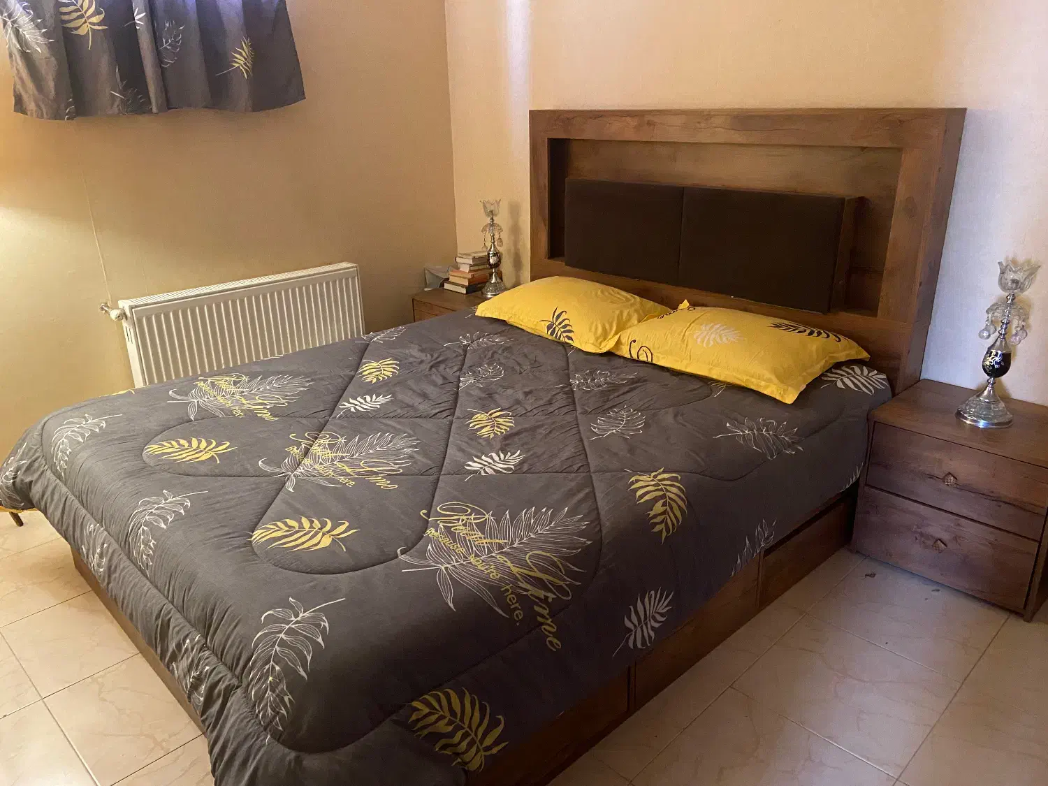 سرویس خواب|تخت و سرویس خواب|شاندیز, |دیوار