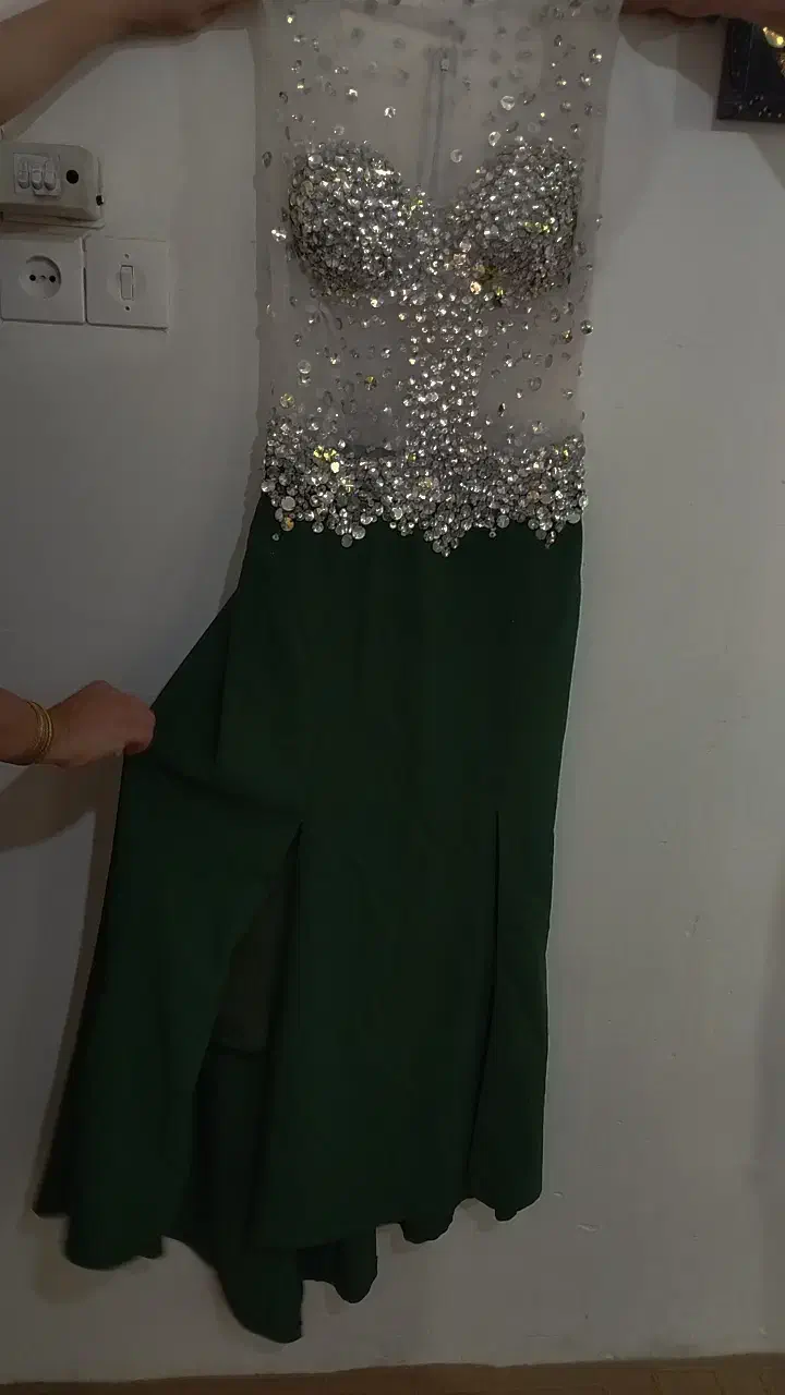 لباس مجلسی|لباس|بروجرد, |دیوار