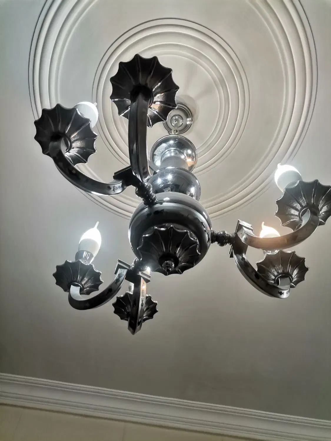 دوعدد لوستر  هردو سالم به فروش میرسد|لوستر و چراغ آویز|تهران, هفده شهریور|دیوار