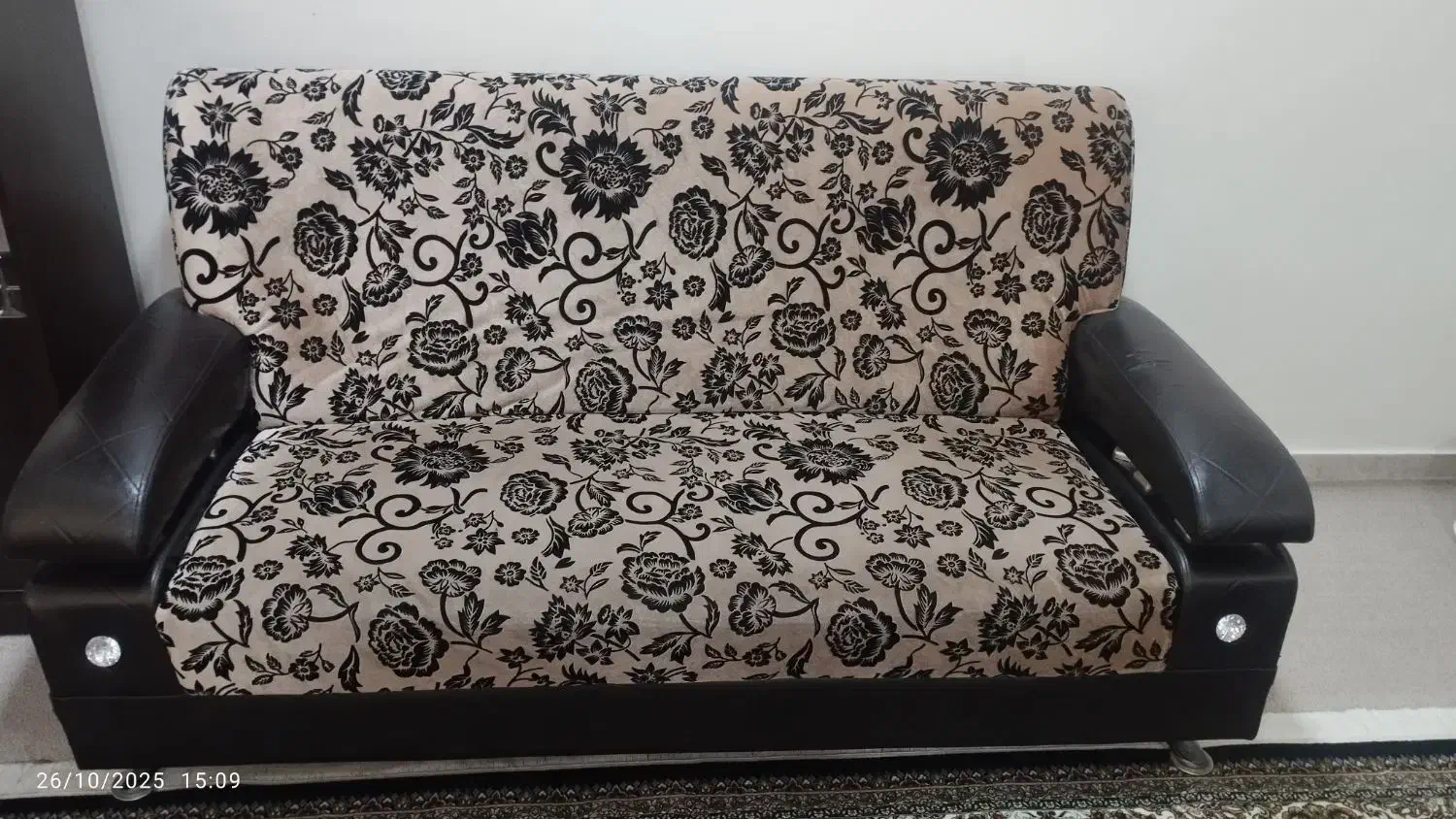 مبل راحتی سه نفره|مبلمان خانگی و میز عسلی|دزفول, |دیوار