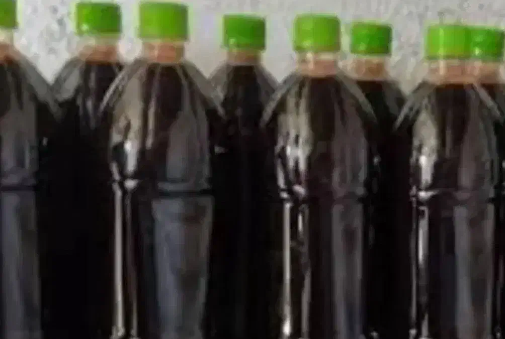 رب انار خانگی کهمره سرخی امسال خالص طعم ملس|خوردنی و آشامیدنی|شیراز, شهرک ایثار|دیوار