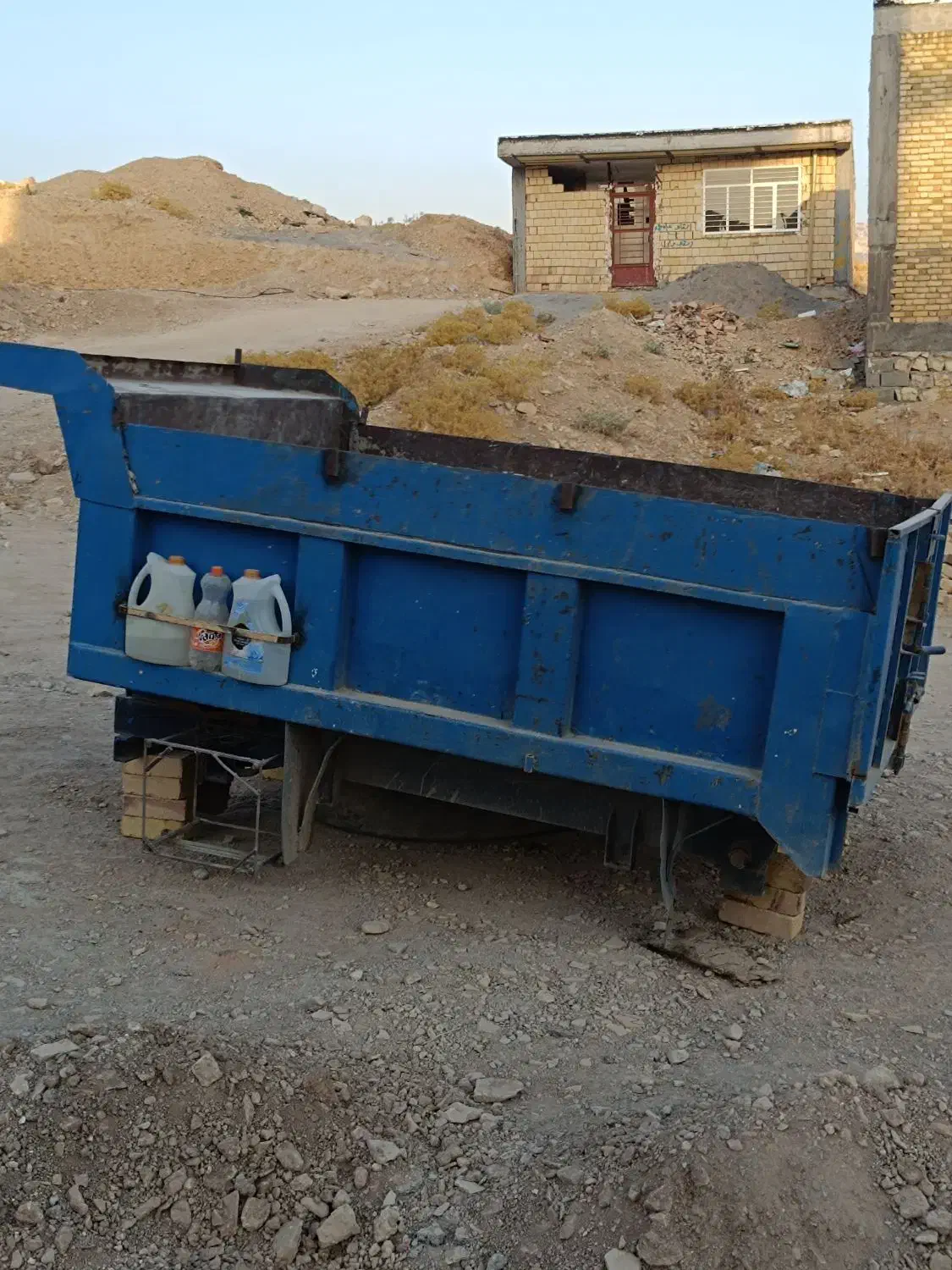 جک ده تنی نیسان ورق زخیم و محکم لبه دار|قطعات یدکی و لوازم جانبی|ایلام, |دیوار