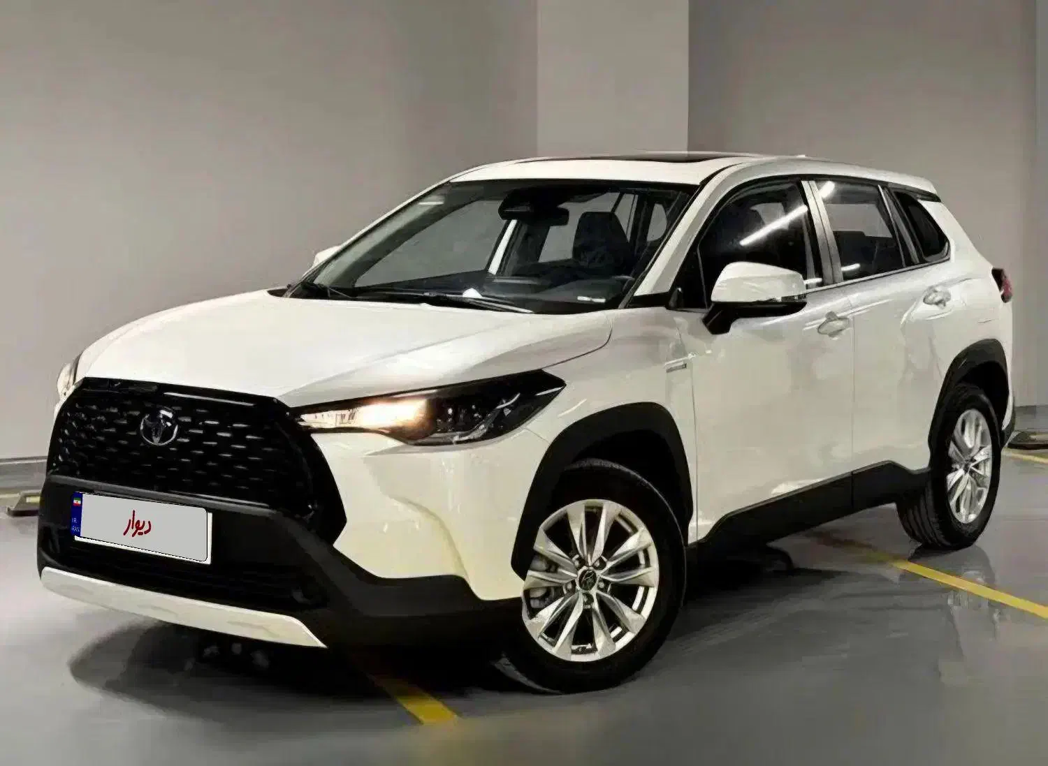 تویوتا کرولا کراس هیبرید ۲۰۲۵|خودرو سواری و وانت|کرمان, |دیوار