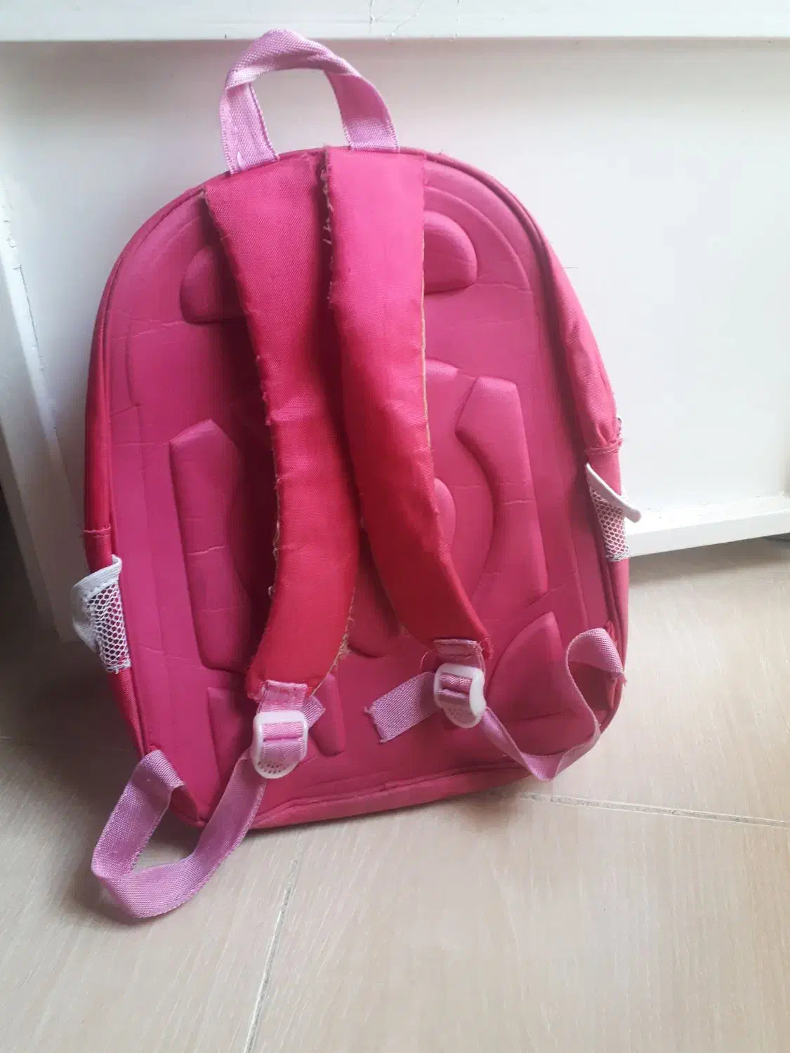 کیف مدرسه|کیف، کفش، کمربند|فردیس, فردیس|دیوار