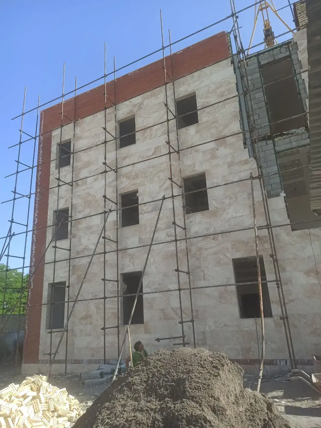 داربست چناران گلبهار ساغروان تخته کار  بشکه وغیره|مصالح و تجهیزات ساختمان|گلبهار, شهر جدید گلبهار|دیوار