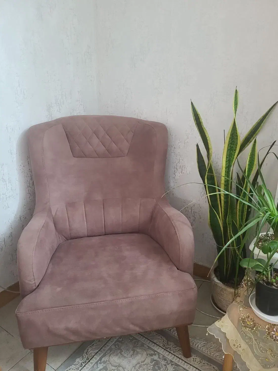 مبلمان ۸نفره کاملا سالم|مبلمان خانگی و میز عسلی|بندر امام خمینی, |دیوار