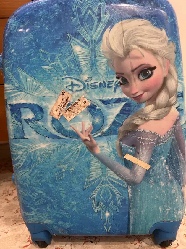 چمدان|کیف، کفش، کمربند|شیراز, فرهنگ شهر|دیوار