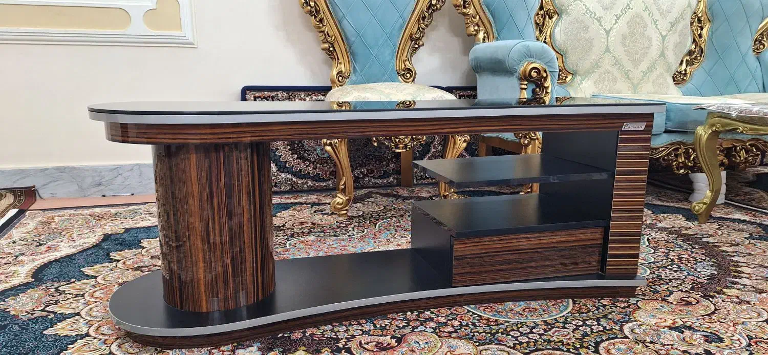 میز زیر تلویزیون در حد نو|میز تلویزیون|بروجرد, |دیوار