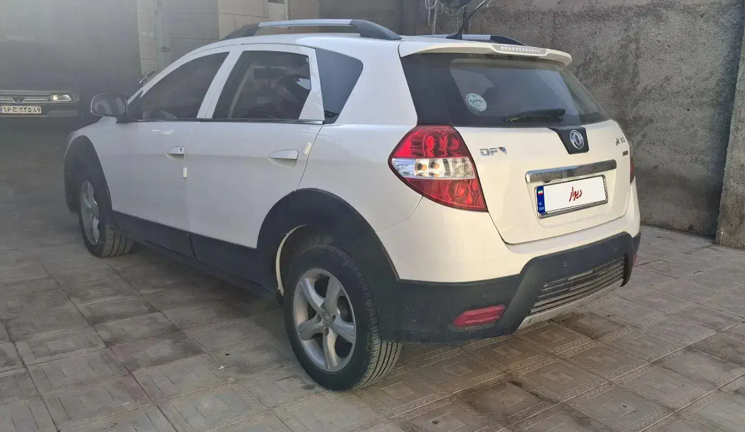 فروش خودرو اچ سی کراس کاملا تمیز|خودرو سواری و وانت|شیراز, لب آب|دیوار