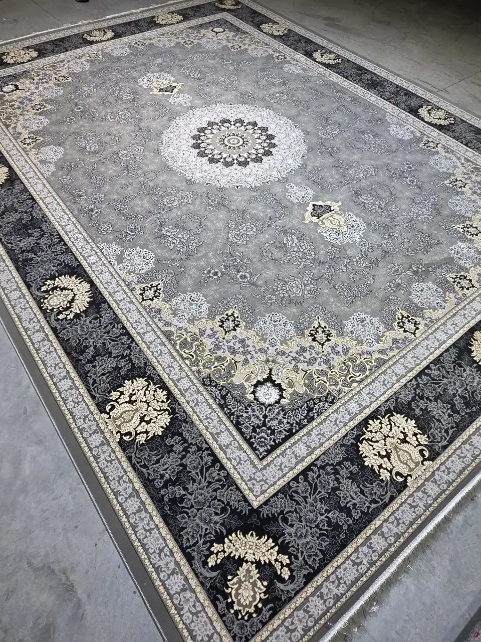 فرش ۶متری *۷۰۰شانه * ارسال از کاشان|فرش|بهبهان, |دیوار