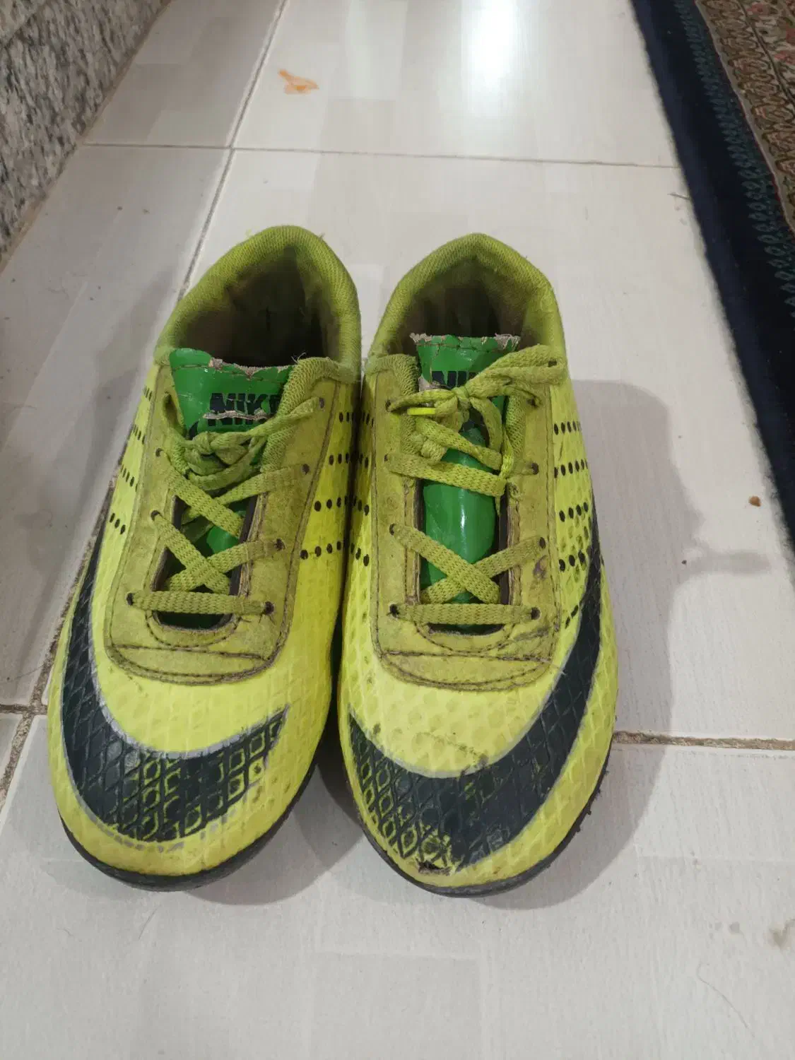 کفش چمن|کیف، کفش، کمربند|کرمان, |دیوار