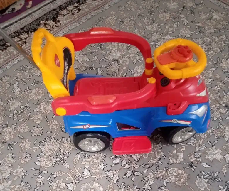 ماشین کودک درحدنو|اسباب‌بازی بچه|سراوان, |دیوار